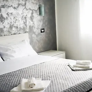 La Residenza Di Adamo Couette-café